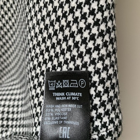 Marks & Spencer Midi Skirt Size UK 18 Houndstooth Asymmetrical Hem Thick Heavy - Picture 5 of 10